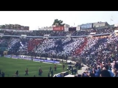 "Recibimiento de La Sangre Azul vs Morelia - Cuartos de Final Vuelta - Apertura 2011" Barra: La Sangre Azul &bull; Club: Cruz Azul