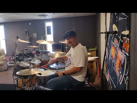 Free Lesson Friday (New 1/8th Note Groove. Or Is It??)