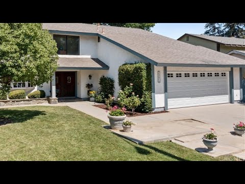 23673 Via Maduro, Valencia, CA Presented by Marisela Handley.