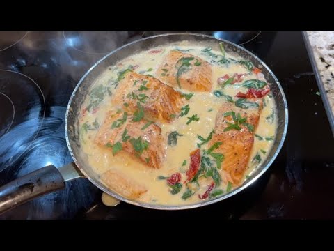 Saumon crémeux aux épinards et tomates séchées