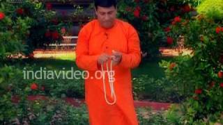 Traditional street magic tricks with rope