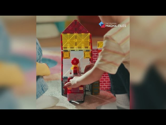 Magnetická stavebnice MAGNA-TILES Hasičská stanice – dětská stavebnice s hasičem, žebříkem, světly a sirénou