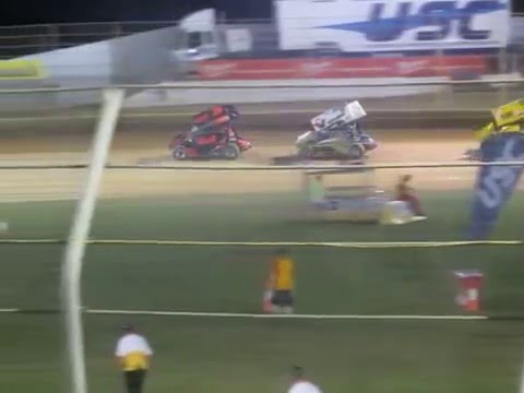 Max Dumesny "C" Main at Warrnambool until a red light stoppage 19.12.2015