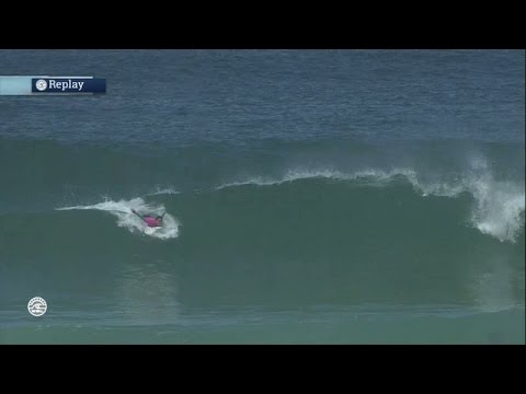 Malia Manuel Hangs On in Cascais