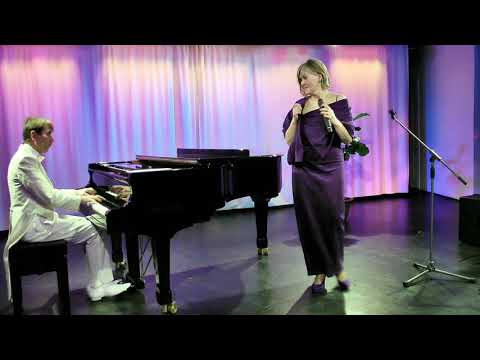 Mare Väljataga - Esimene hall juus