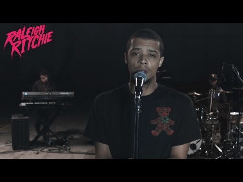 Raleigh Ritchie - Birthday Girl (Live Performance)