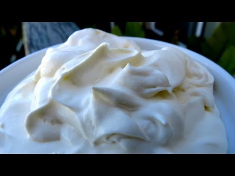 HOW TO MAKE SOUR CREAM