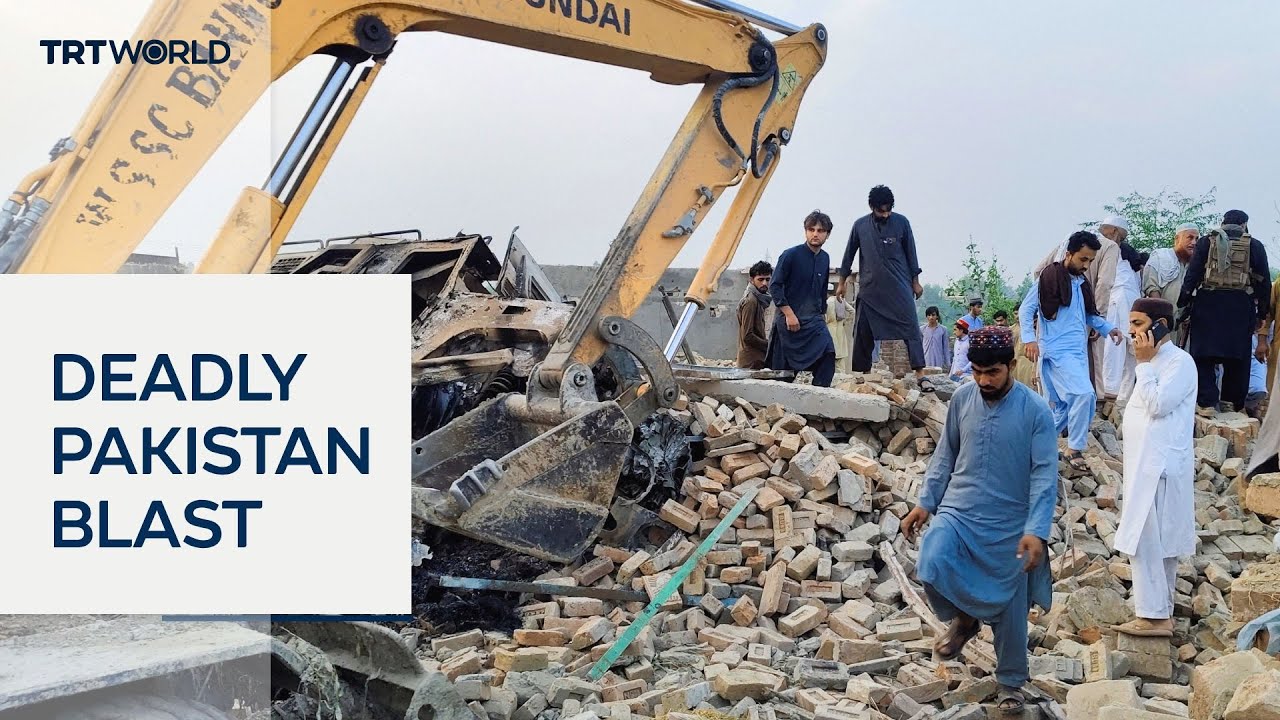 Car bomb attack kills police officers in northwestern Pakistan