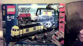 preview picture of video 'Lego city cargo train review 7939'