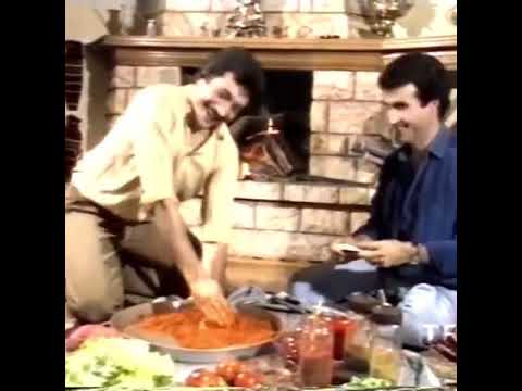 Selahattin Alpay - Karanfil eken bilir.