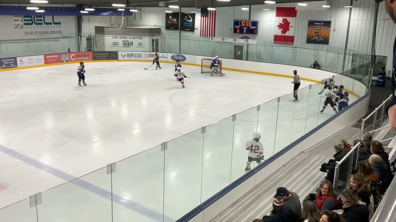 Game 15 Sioux Falls 7-1: Bentley scores assisted by Aiden