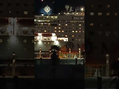 Thumbnail for لحظه مغادرة السفينة العملاقة MSC Armonia .