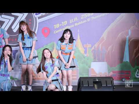 200118 BNK48 Khamin - 77 no suteki na machi e @ Road Show Nakhon Si Thammarat [Fancam 4k60p]