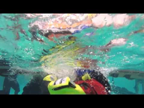 KNRM HvH kapseis en onder water ontsnappingstraining