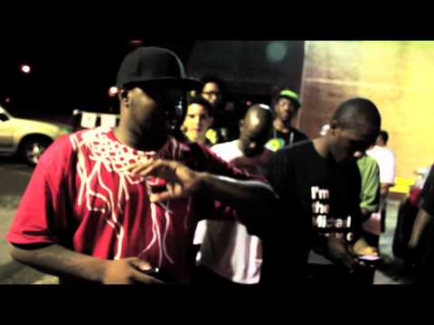 Moe Dirdee makes an open call out to any emcee for Grizzlemania 2! (with Marvwon and Quest MCODY)