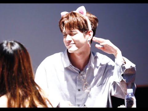 [ Wanna One ] 170818 Seongwoo at Myeongdong fansign - 워너원