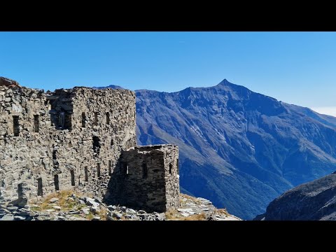 Antica caserma difensiva del Malamot, salita dal Moncenisio con anello in cresta verso il Pattacroce