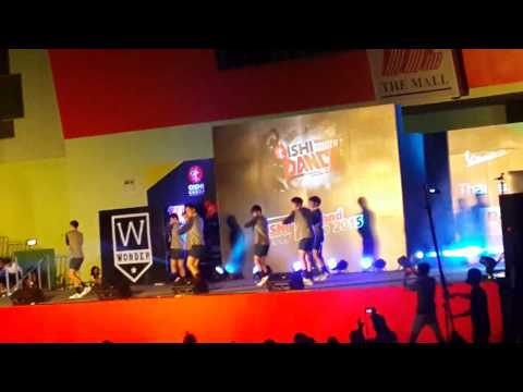150802 The Wonder Queen cover AOA - Heart Attack @ OISHI Thailand Cover Dance 2015