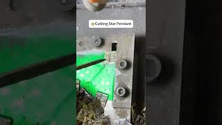 Download lagu Crafting a White Star Shell 🌟✨#jewelrymaking #clover #jewelry mp3