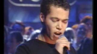 Finley Quaye - &quot;Your love gets sweeter&quot; on TOTP in 1998