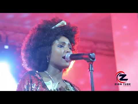 Bisrat aregay live performance @ mkelle shikor consert 1(ኣለኩ 'የ ዝልየ)