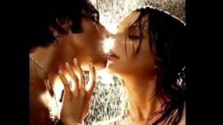 Mientras El Cuerpo Resista Lyrics English Translation