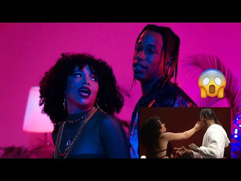 Chelsy y Le da una galleta a Nino Freestyle en una grabacion