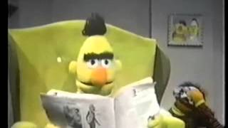 Classic Sesame Street - Ernie Puts the Vase Away