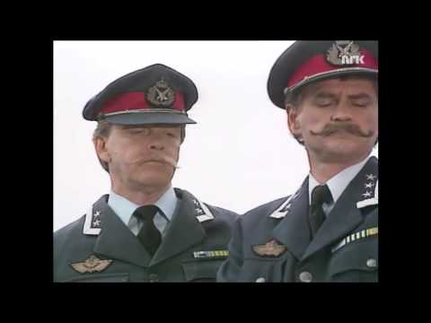 Trond Kirkvaag - Krig med leketøy