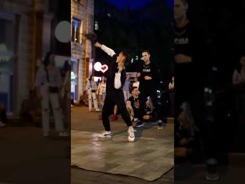 Shakira Hips Don't Lie Street dancing in Kyiv, Ukraine