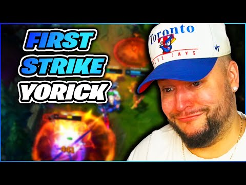 FIRST STRIKE YORICK MELTS MUNDO IN THE TOP LANE