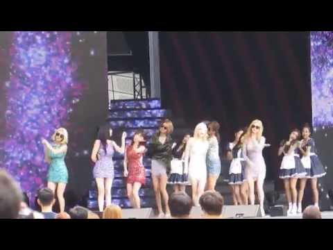 150912 Music core - SNSD - Gee rehersal1