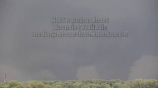 preview picture of video 'Pilger Twin Tornadoes Footage June 16 2014'