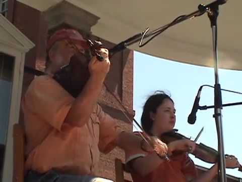 Old English tune - Nonesuch, by the Fiddling Thomsons, Newmarket Band Stand