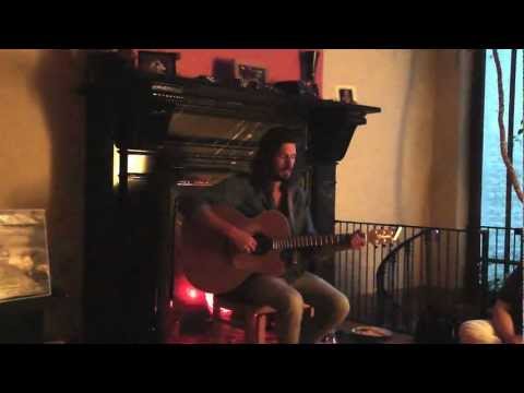 Rich Thomas (Brother and Bones) - Gold and Silver (live, acoustic) Living Room Concert Brussels 2012