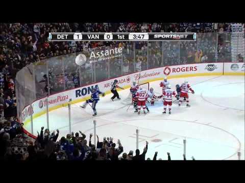 Canucks vs Wings Ryan Kesler Goal 1-1  02/02/12