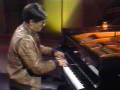 JOSÉ CID  "NA CABANA JUNTO À PRAIA"