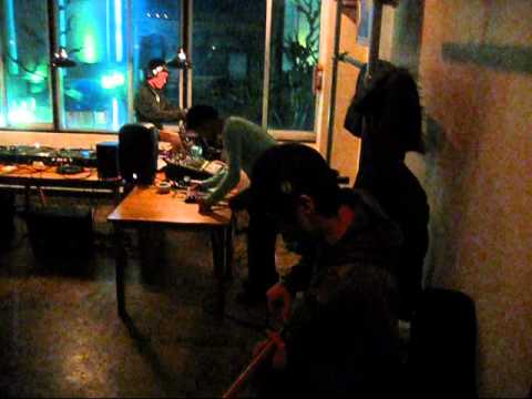 Gropas aka ISHIGUROBASS with Human Beatbox Kyo Sakurai.wmv