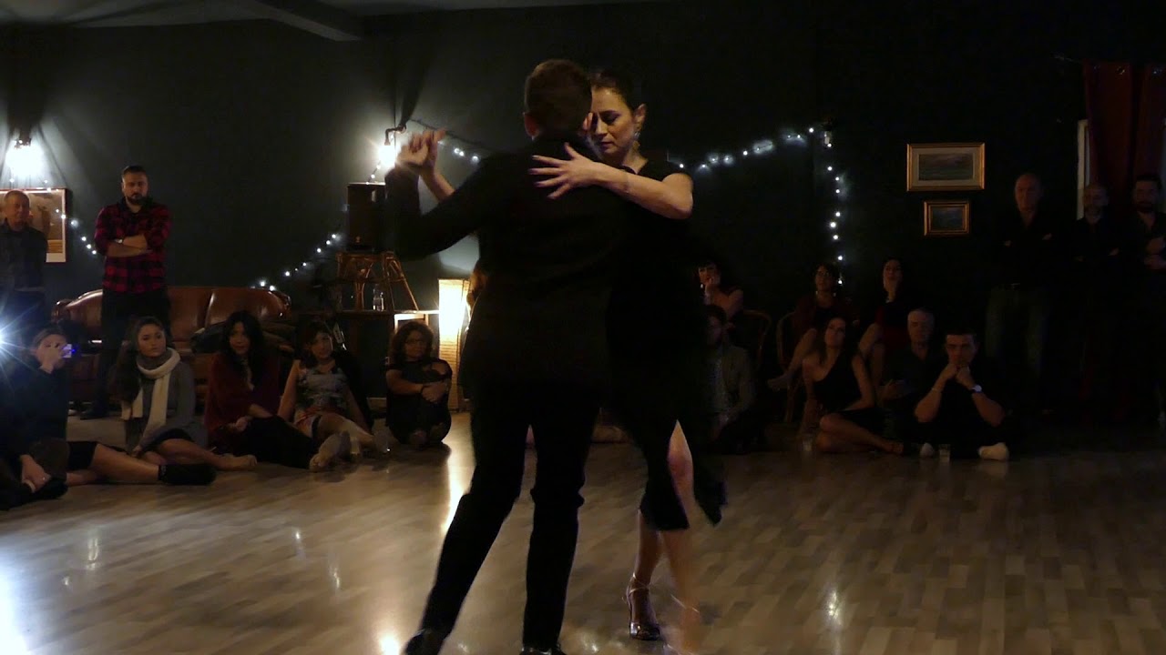 Video thumbnail for Francesco Maria Paglionico & Nadia Foderini, Fuimos (Chicho e Juana Napoli Long Weekend 2019, 1/4)