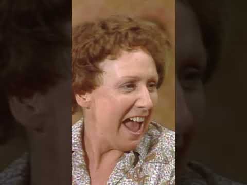 They Way Archie Looks At Edith 😍 | #Short | All In The Family