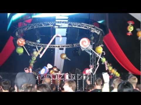Rory James - End of Set @ Tomorrowland 2011