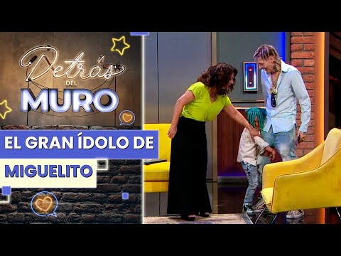 "ESTOY VESTIDO COMO MARCIANEKE" 🧱 El gran ídolo de Miguelito - Detrás del Muro