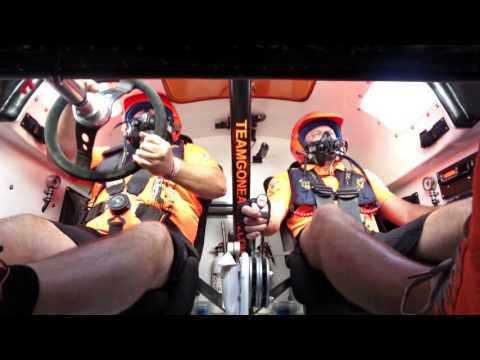 Raw Video Inside the Team GONE AGAIN 388 Skater - Key West Super Boat World Finals 2016 - Race 1