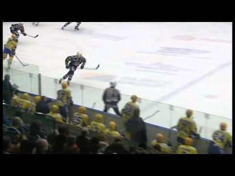 Moment utkání - 46. kolo: Premiérová trefa Tomáše Káni v dresu Pirátů