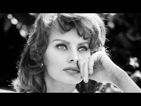 SOPHIA LOREN: Le Scene Più Belle - LE SEI MOGLI DI BARBABLÙ (1950) di Carlo Ludovico Bragaglia