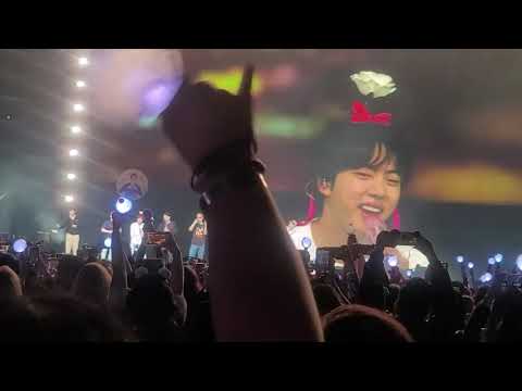 Day 1 PTD LA Concert - ENCORE WE ARE BULLETPROOF  - LOVE YOURSELF  ARMY BOMB WAVE & PTD FAN CAM