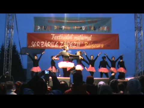 trupa de dans ARLECHINO-Serbarile zapezii Baisoara-Something new