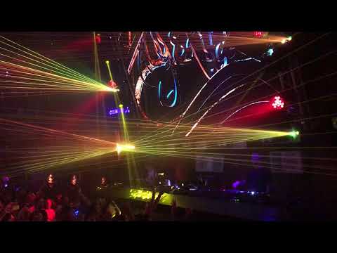 Sneijder & Bryan Kearney vs. Robert Miles - Proper Children (Aly & Fila Mashup) live @CreamAmnesia
