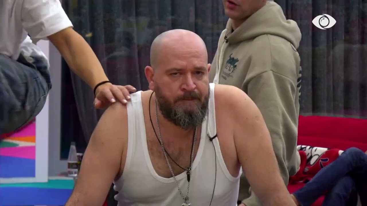 Mos bëj si palaço/ Amber i drejtohet Gjestit