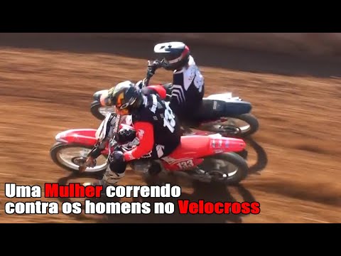 Uma mulher contra os homens no Velocross? Disputa até a ultima curva!